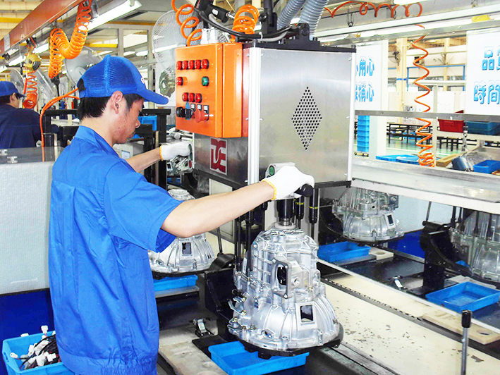 9軸變速器螺栓擰緊機(jī)